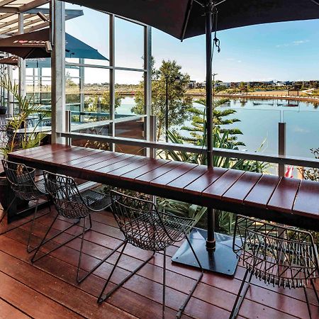 Mercure Sunshine Coast Kawana Waters Exterior photo